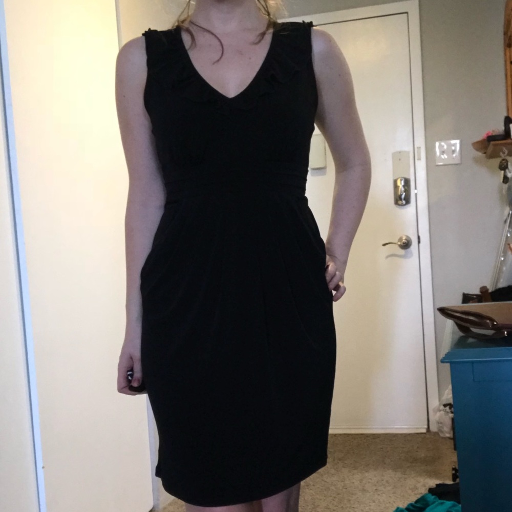 Black Vneck Rouched Dress